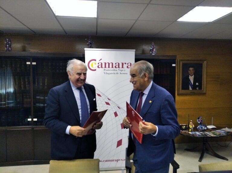 El CRDO Rías Baixas y la Cámara de comercio de Pontevedra, Vigo y Vilagarcía de Arousa firmaron hoy un convenio de promoción internacional