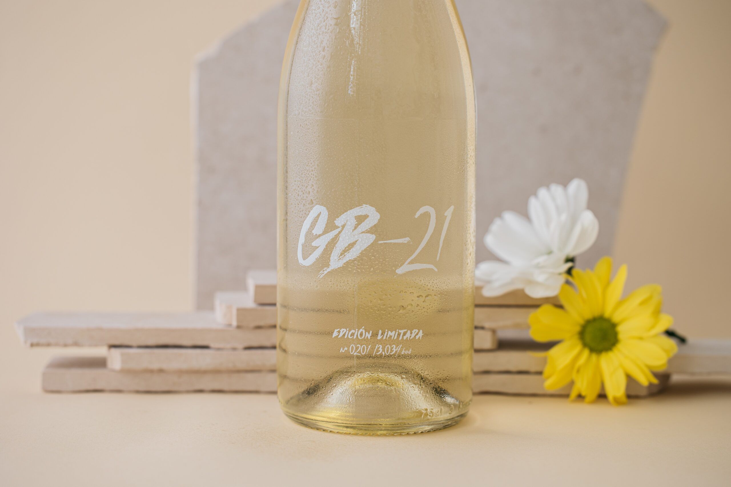 Jean Leon presenta su nuevo vino experimental GB-21, elaborado con garnacha blanca