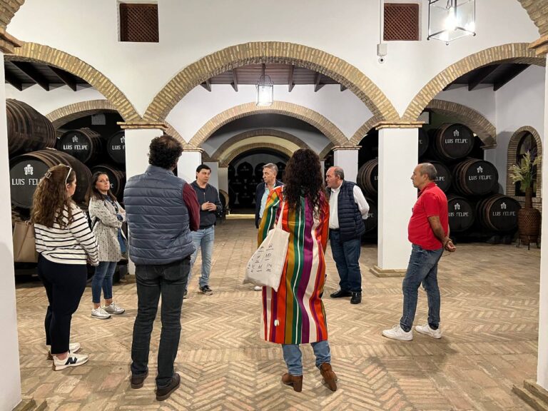 Agencias de viajes especializadas en enogastroturismo visitan el Condado de Huelva en el marco de la feria VIMAR