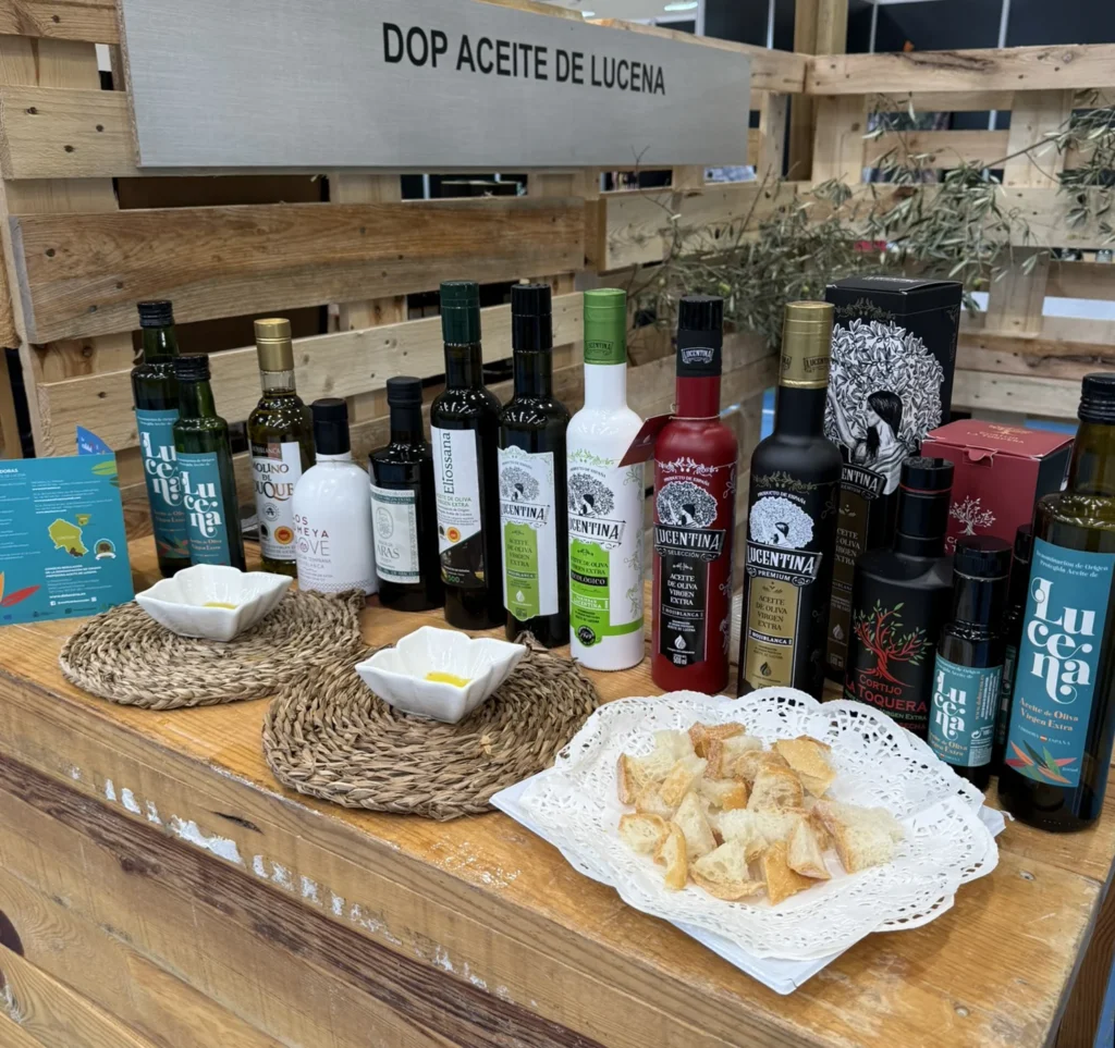 “Los AOVEs ecológicos de Lucentina y Cortijo La Toquera, entre los mejores de  la DOP Aceite de Lucena”