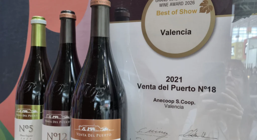 Anecoop bodegas recibe en Prowein los premios «Best of Show» de Mundu vini