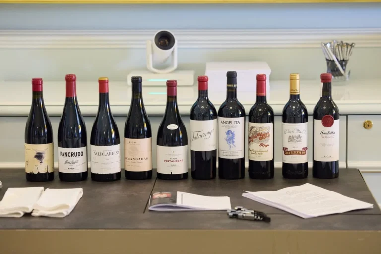 Rioja consolida su propuesta en Suiza con una experiencia exclusiva en el incónico Beau-Rivage Palace de Lausana Rioja consolida su propuesta en Suiza con una experiencia exclusiva en el incónico Beau-Rivage Palace de Lausana